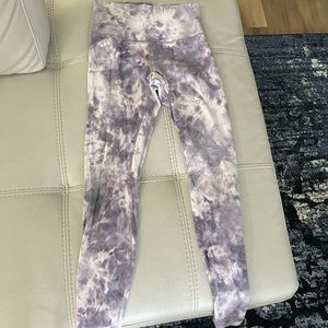 Lululemon size 6 Align Pant 28” diamond dye